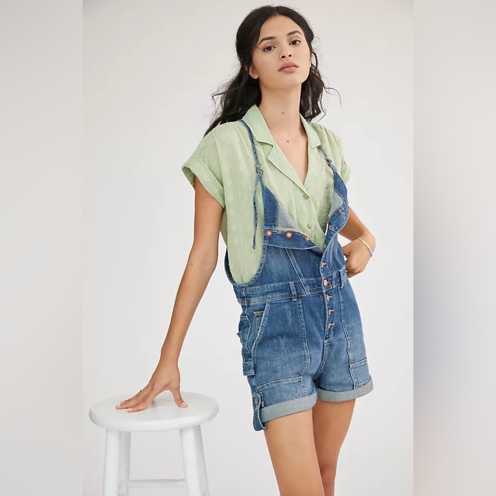 NWOT Pilcro Anthro Everyday Short Overalls